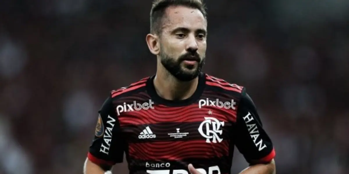 Meio-campista de 33 anos tem contrato com o Flamengo até o final de 2023