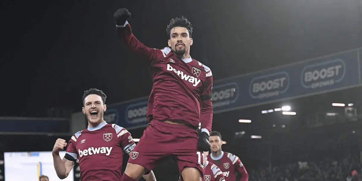 Quantia milionária não conseguiu convencer o West Ham a abrir mão do jogador brasileiro