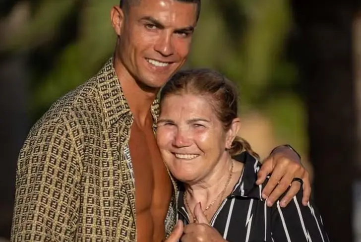 Cristiano Ronaldo e mãe