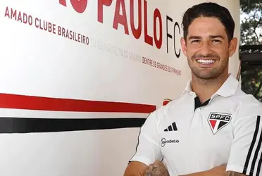 Alexandre Pato está oficialmente de volta ao São Paulo, dessa vez como uma aposta de risco 