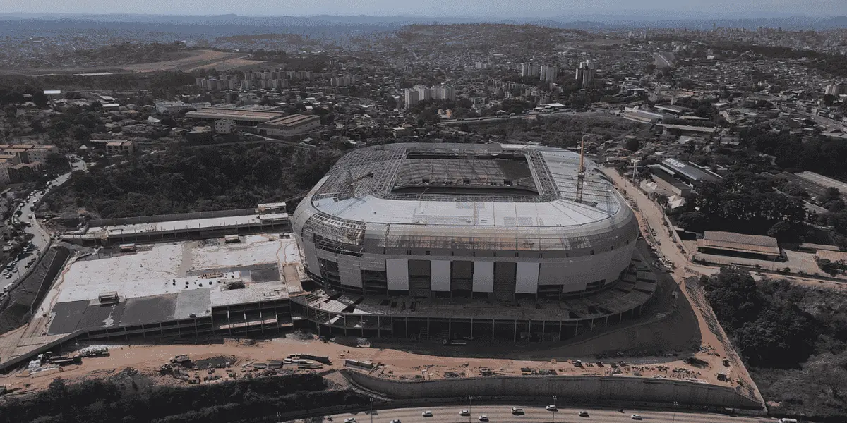 Este clube deve uma fortuna para um olheiro por venda realizada há 10 anos