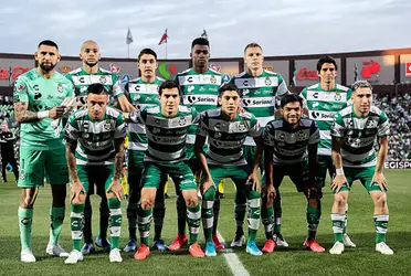 Jogados do Santos Laguna perfilados