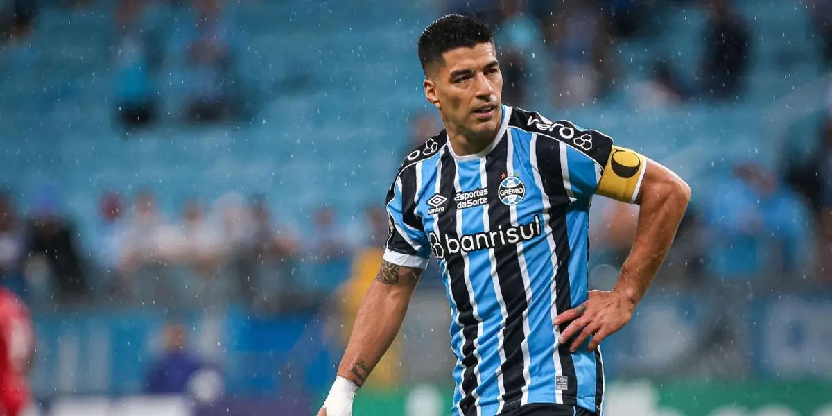 Luis Suárez comunicou a diretoria do Grêmio sobre a sua decisão