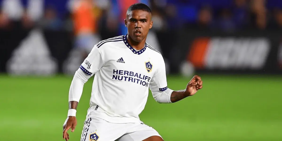 O atacante Douglas Costa atualmente está jogando na MLS 