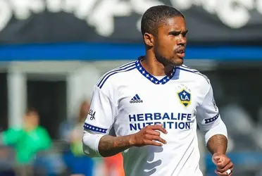 O atacante Douglas Costa planeja seu retorno ao Brasil após passar um período na MLS