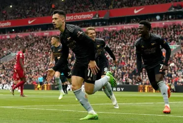 O brasileiro conduziu um primeiro tempo implacável pelos Gunners no empate diante do Liverpool