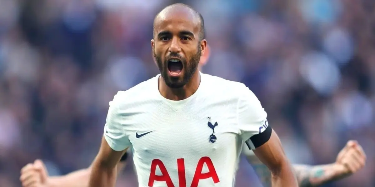 O brasileiro Lucas Moura está sem clube desde que deixou o Tottenham, da Inglaterra