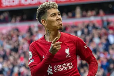 O brasileiro Roberto Firmino anunciou sua saída do Liverpool nesta temporada