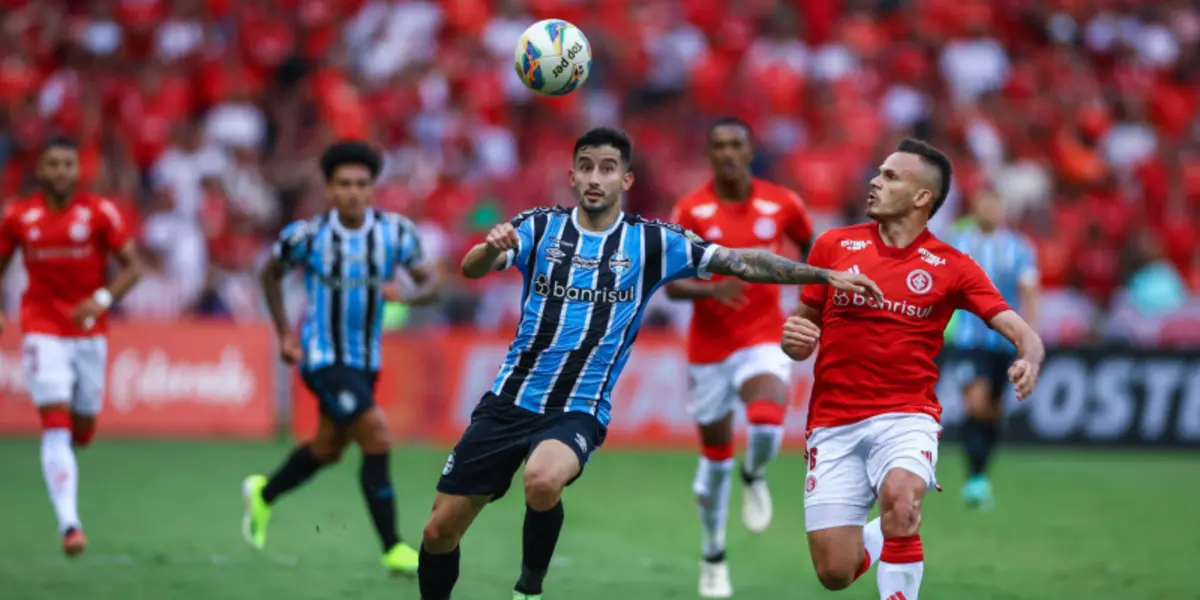 O clássico terminou com uma virada do Inter pra cima do Grêmio