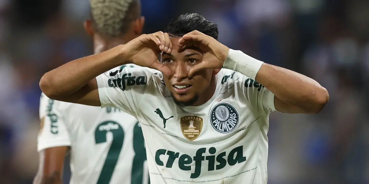 O jogador do Palmeiras vive a sua primeira convocação e já começa entre os titulares 