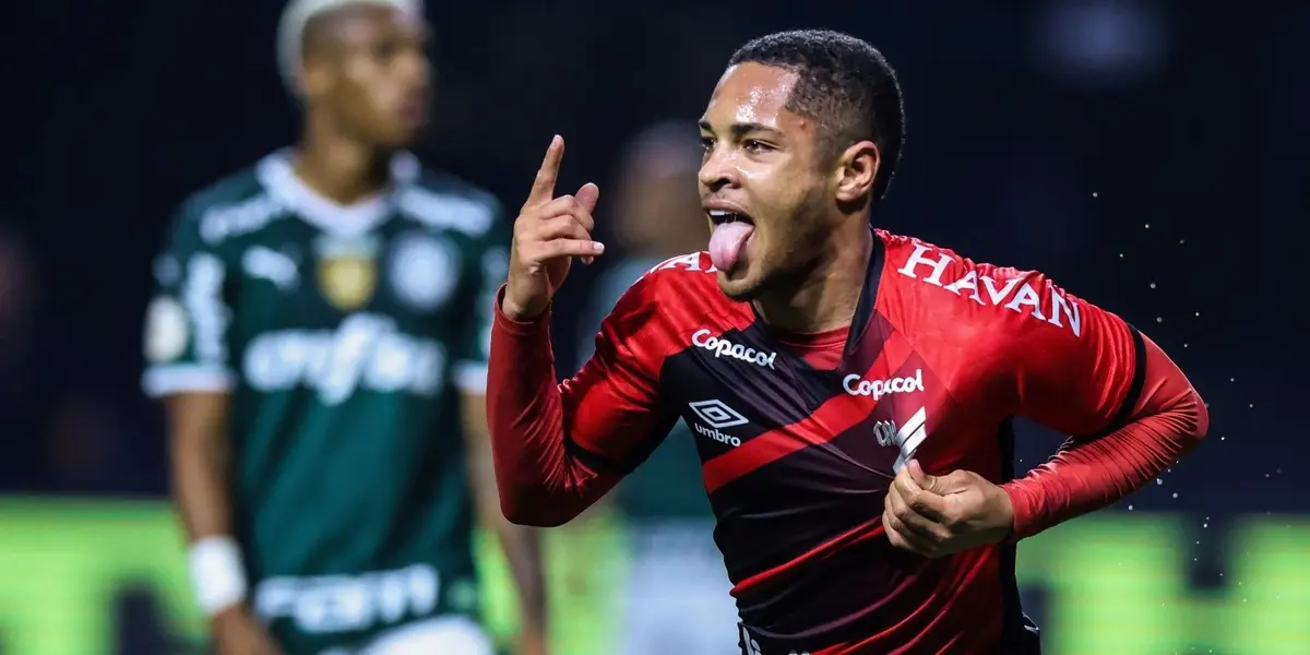 O jovem Vitor Roque está a um passo de fechar com um grande clube europeu