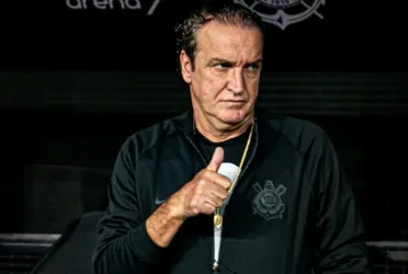 O técnico Cuca está livre no mercado desde que deixou o Corinthians sob forte pressão do caso Berna 