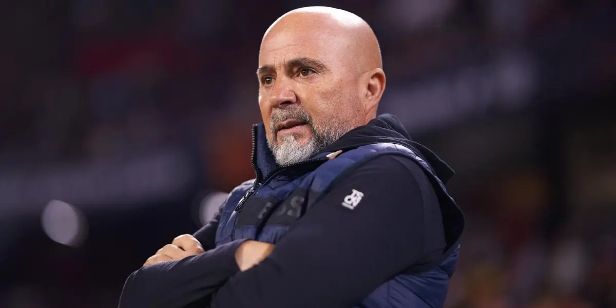 O técnico Jorge Sampaoli passou alguns nomes para reforçar o time em algumas regiões do campo