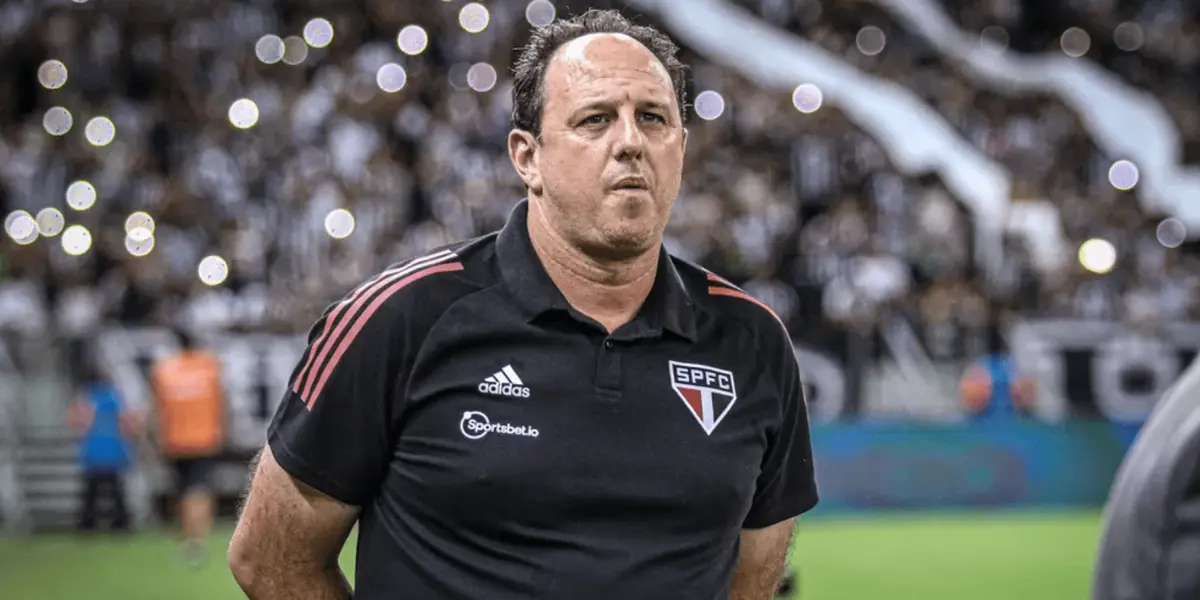 O técnico Rogério Ceni acerta seu retorno ao futebol