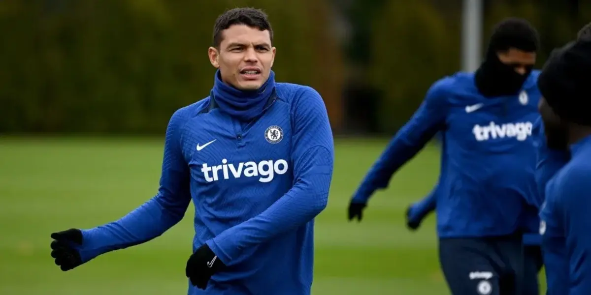 O treinador falou sobre a possível chegada do veterano de 38 anos, Thiago Silva