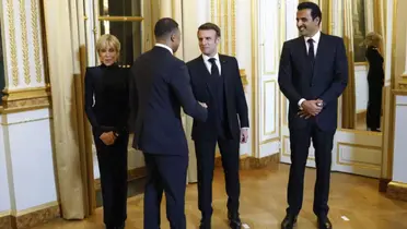 Reunião de Mbappé, presidente da França e dono do PSG