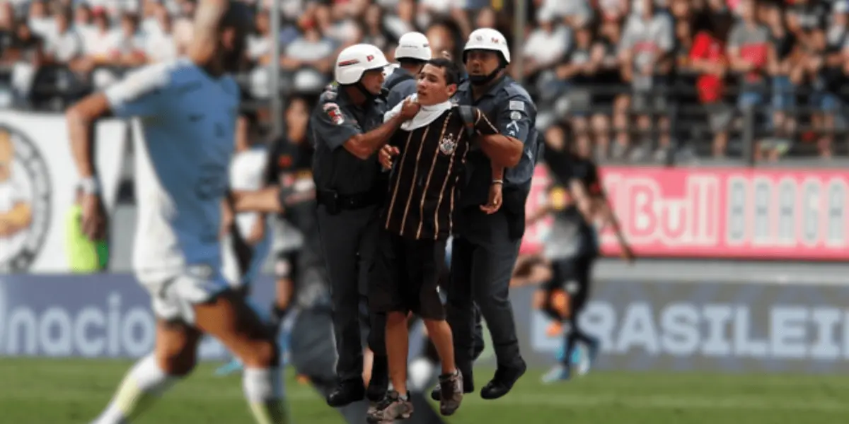 Torcedor agrediu uma policial durante o jogo contra o Bragantino