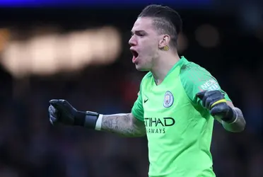 Vindo de um empate fora de casa, o Manchester City aplicou 7 a 0 e cravou vaga nas quartas de final